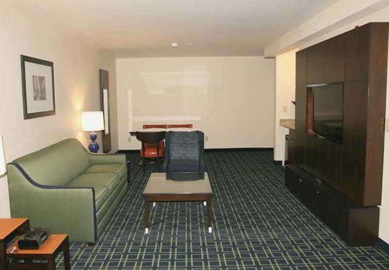 Hotel Fairfield Inn & Suites Denver Aurora/Southlands photo 2