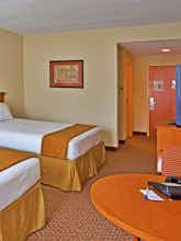 Hotel Holiday Inn Express Hotel & Suites Spring Hill photo 4