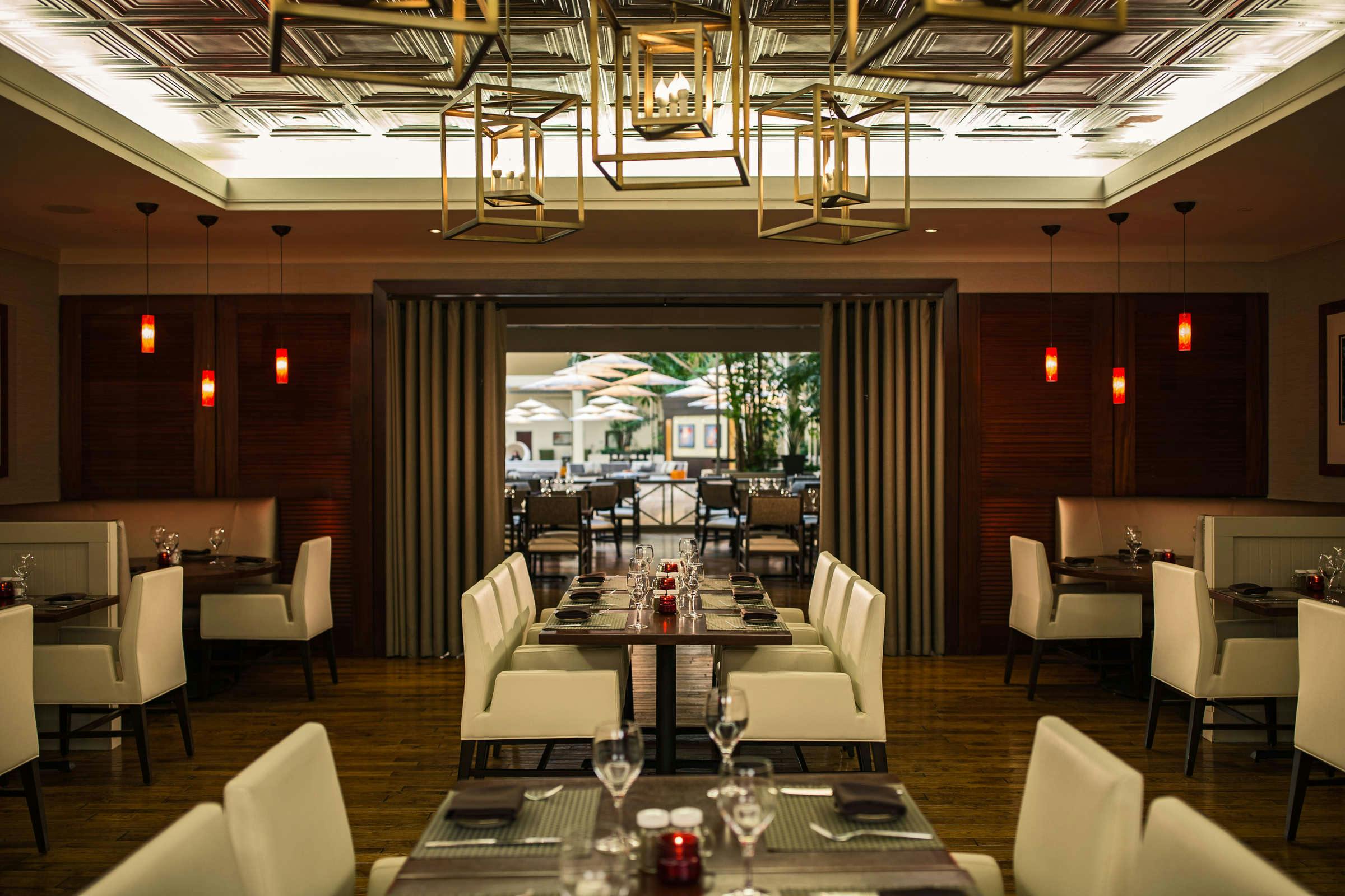 Hotel Renaissance Orlando at Seaworld photo 3