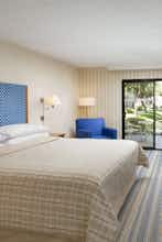 Hotel Four Points by Sheraton Bakersfield photo 1