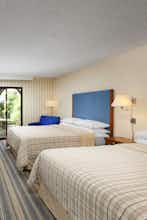 Hotel Four Points by Sheraton Bakersfield photo 2