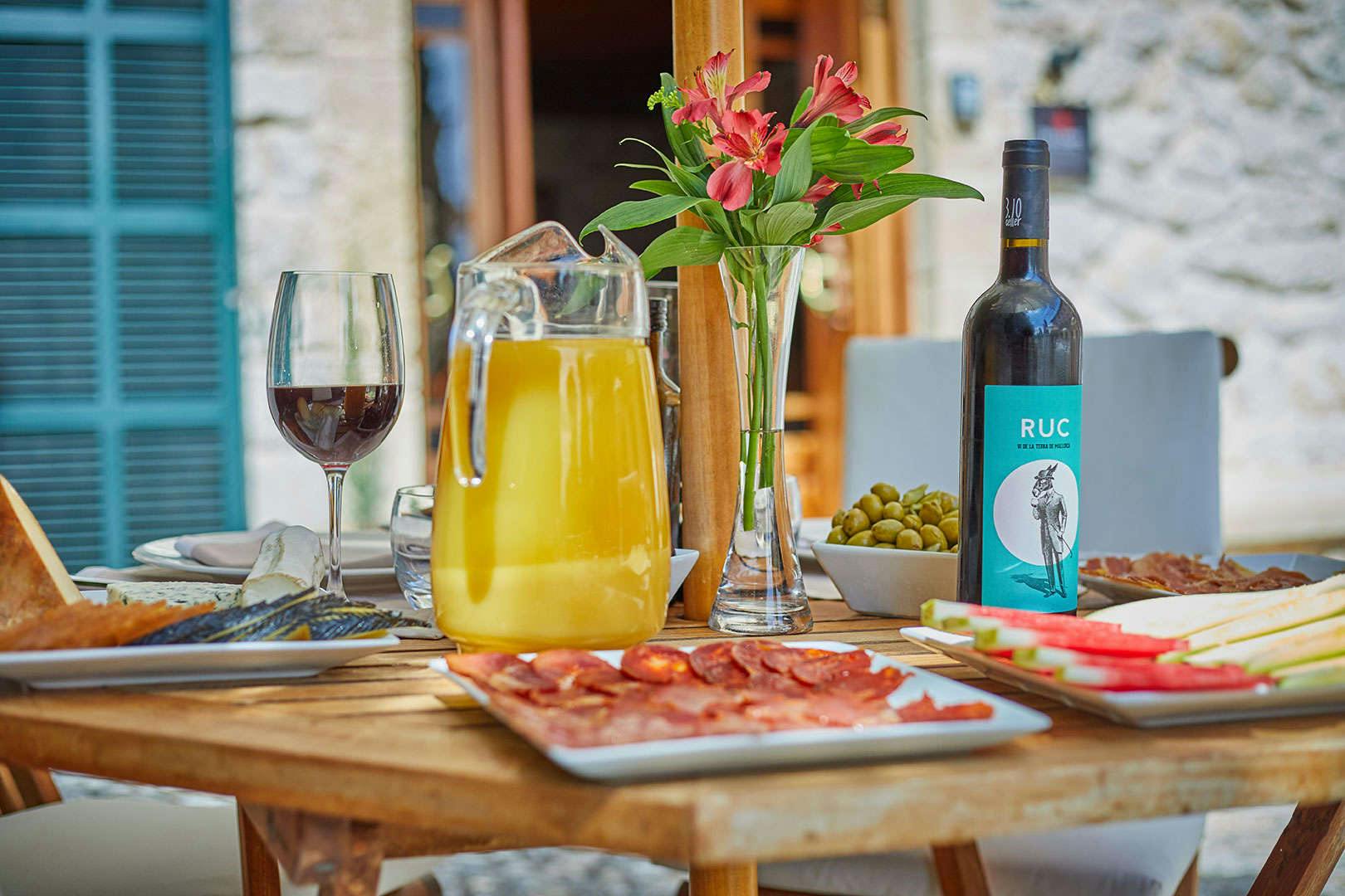 Hotel Cas Comte Suites & Spa - Adults Only photo 3