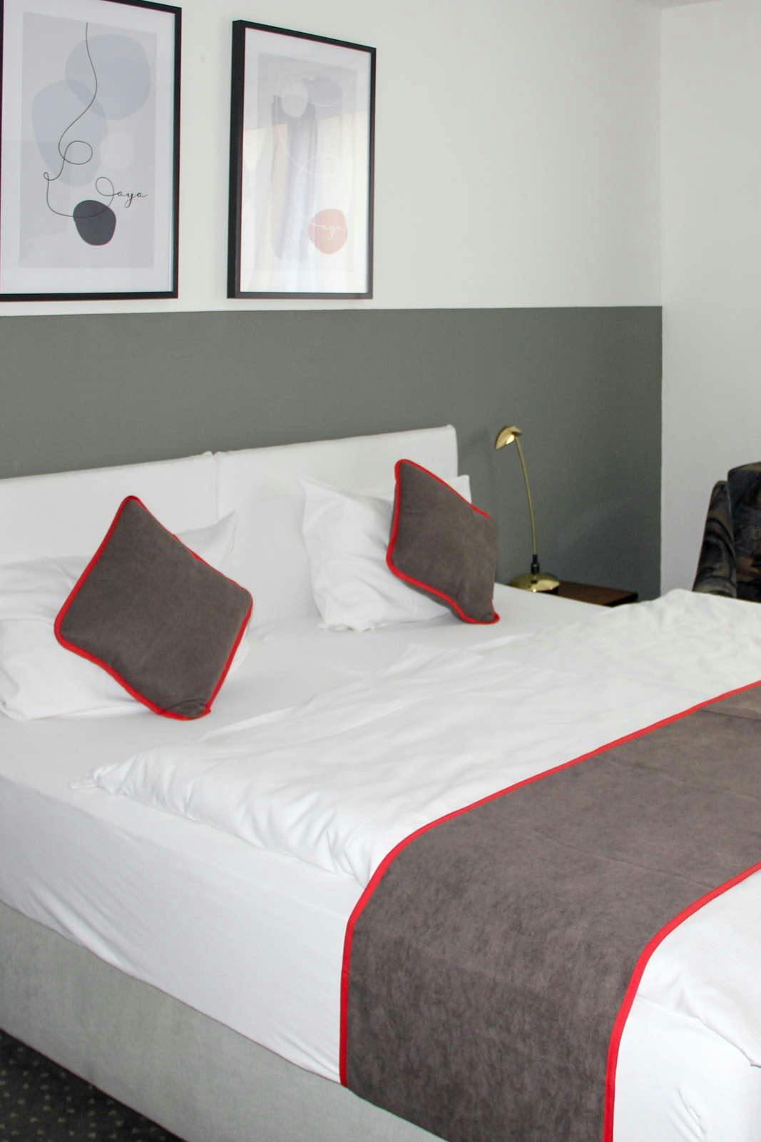 Hotel OYO Enger Hof photo 2