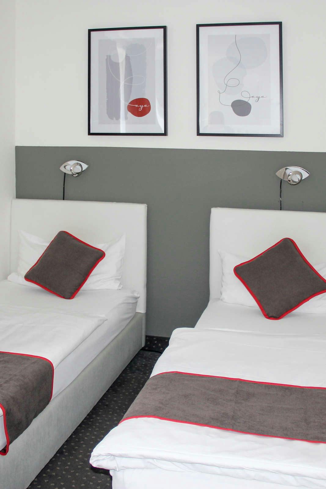 Hotel OYO Enger Hof photo 1