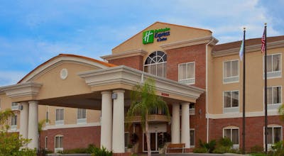 Holiday Inn Express Hotel & Suites Spring Hill