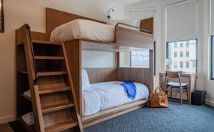 Found Hotel Chicago - Double Bunks