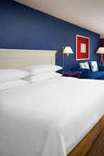 Hotel Sheraton San Diego Resort photo 2