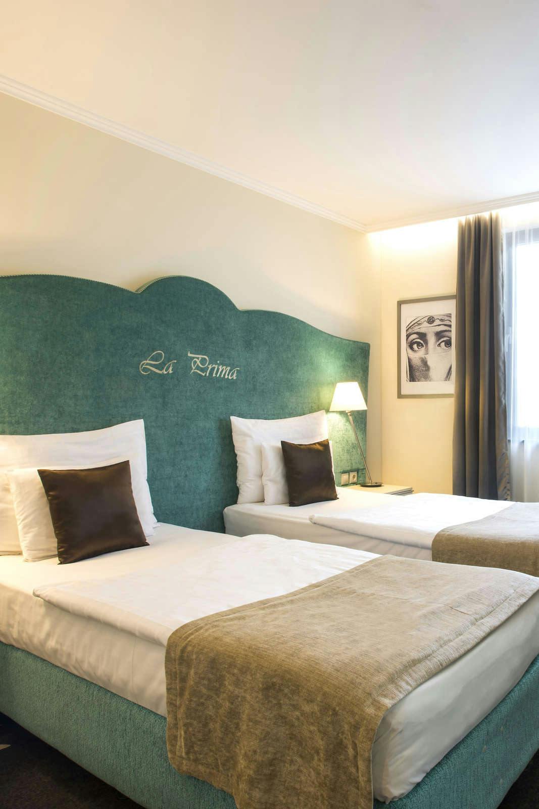 Hotel La Prima Fashion photo 4