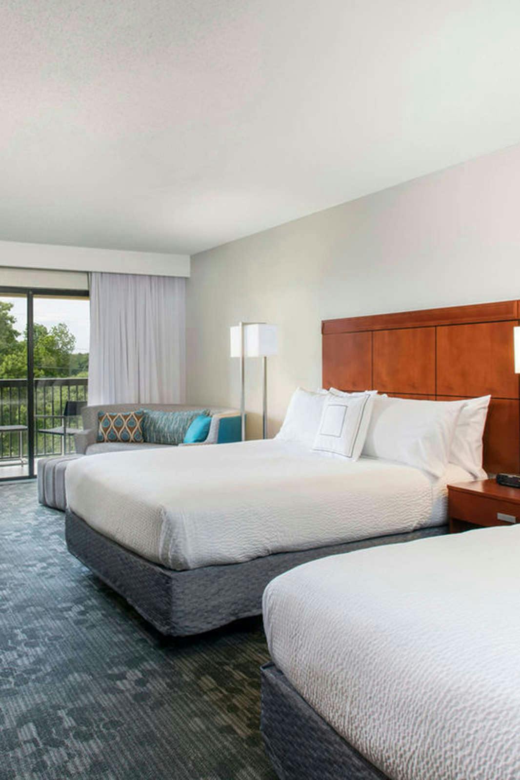 Hotel Courtyard by Marriott Myrtle Beach Barefoot Landing photo 3