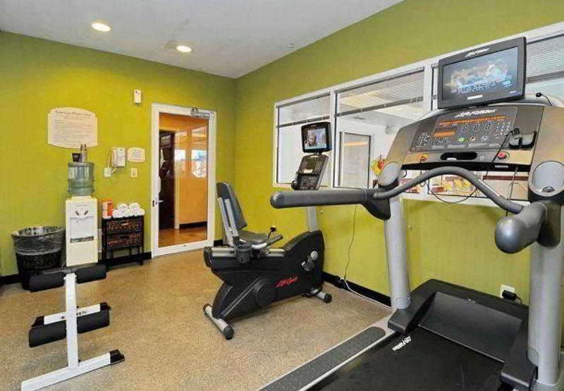 Hotel Fairfield Inn By Marriott Potomac Mills photo 5