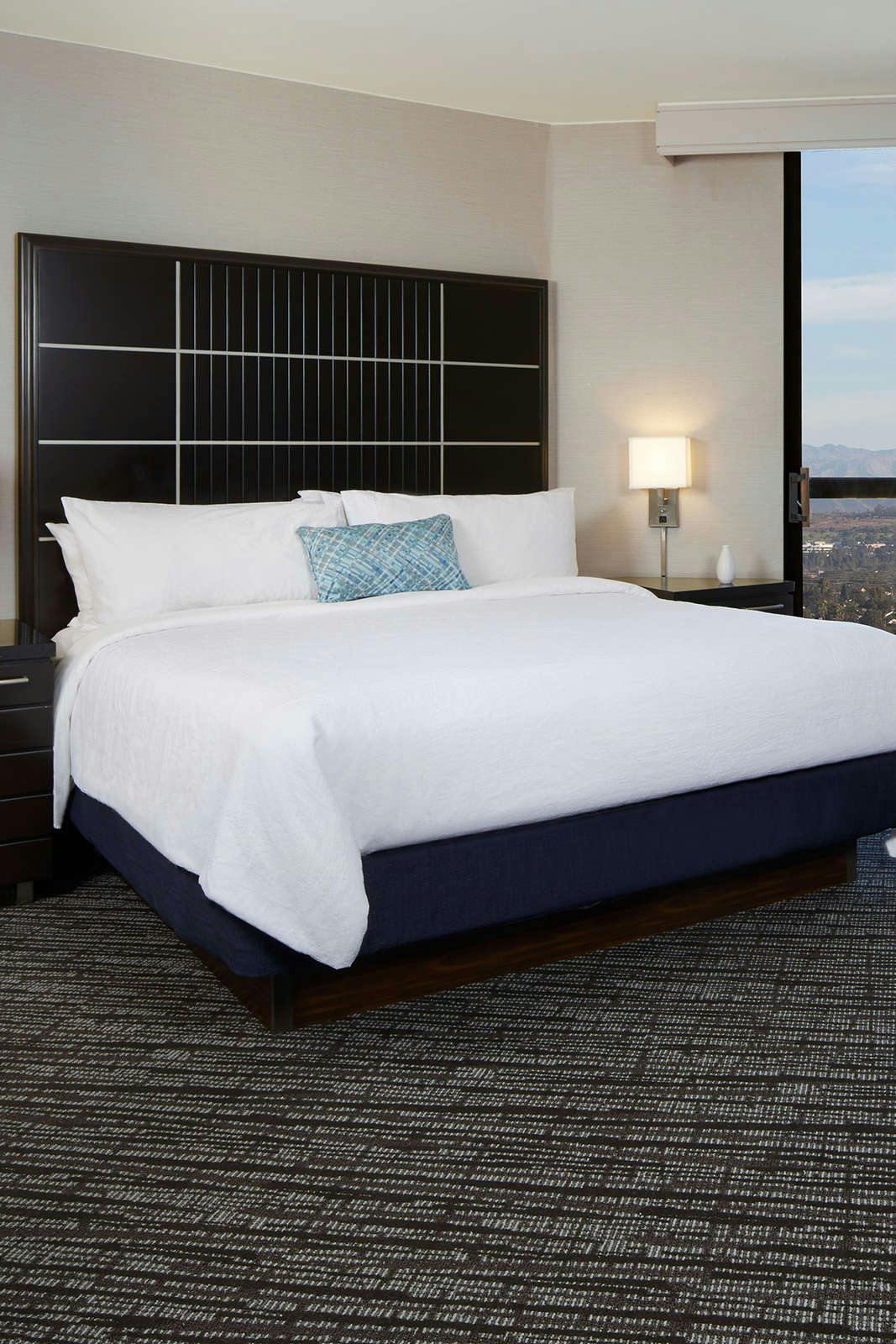 Hotel Embassy Suites Los Angeles Intl Airport North photo 1