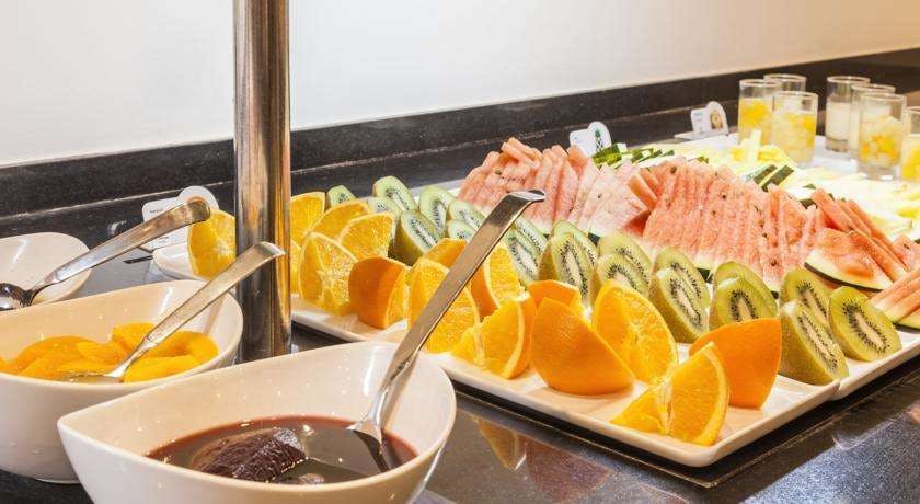 Hotel Hotel ILUNION Bilbao photo 4