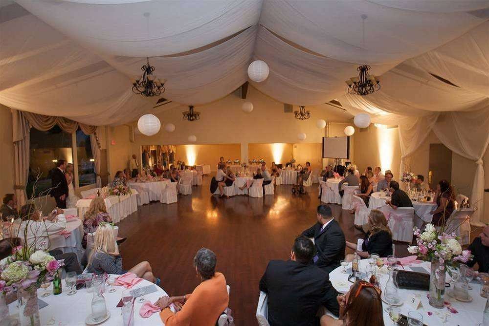 Hotel Carlton Oaks Lodge, an Ascend Collection Hotel photo 3