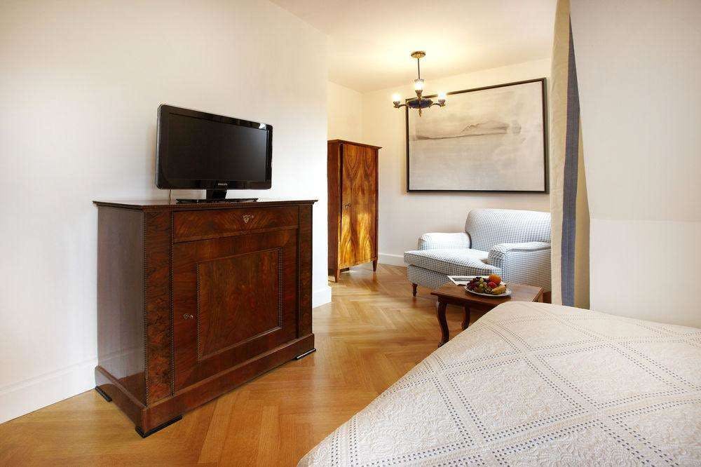 Hotel Schlossberghotel - Das Kunsthotel photo 3