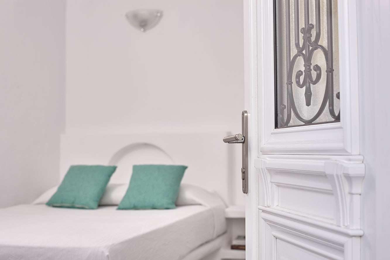 Hotel Ayoba Santorini photo 4