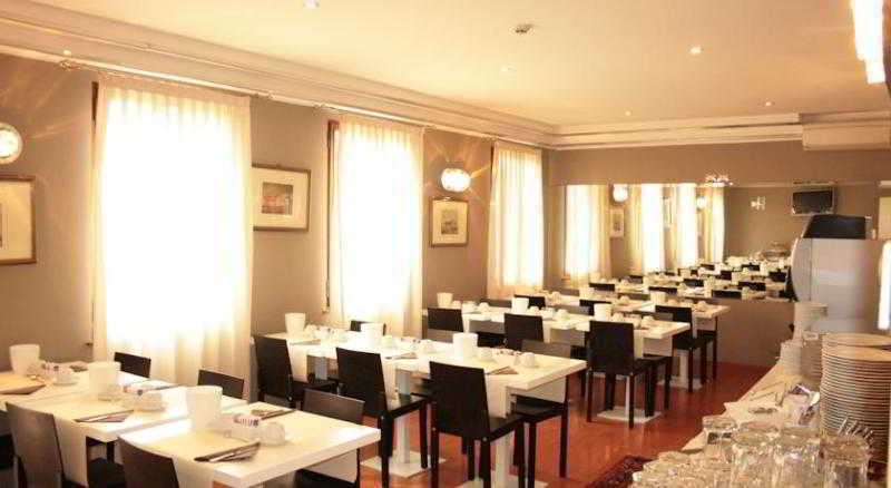 Hotel Small Hotel Royal photo 5