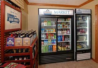 Hotel Newport Resort photo 2