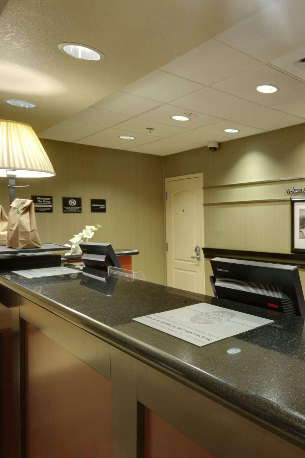 Hotel Hampton Inn & Suites Los Angeles/Sherman Oaks photo 5