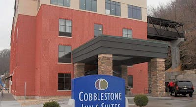 Cobblestone Inn & Suites - Marquette/Prairie du Chien