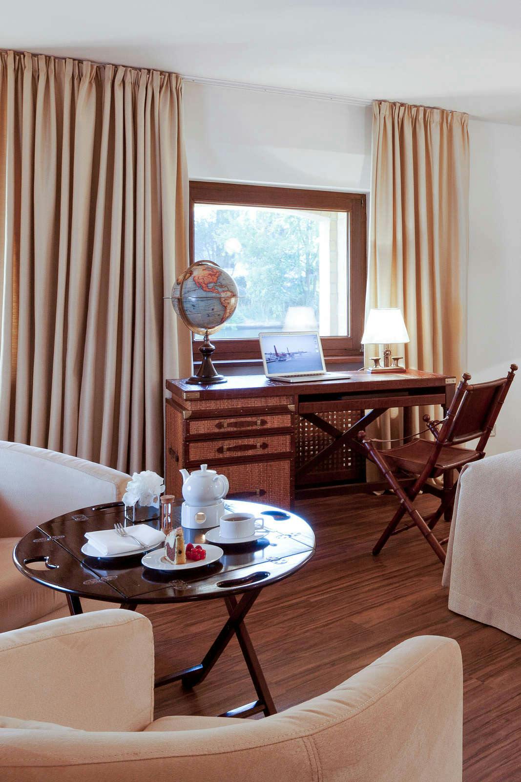 Hotel Waterside Suite - Abion Villa photo 1