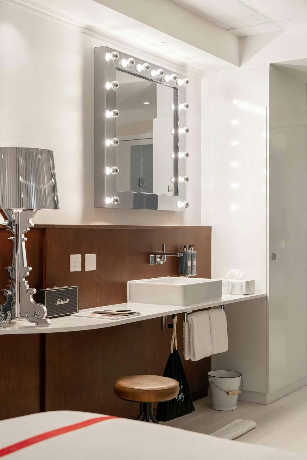 Hotel Ruby Lucy Hotel London photo 4