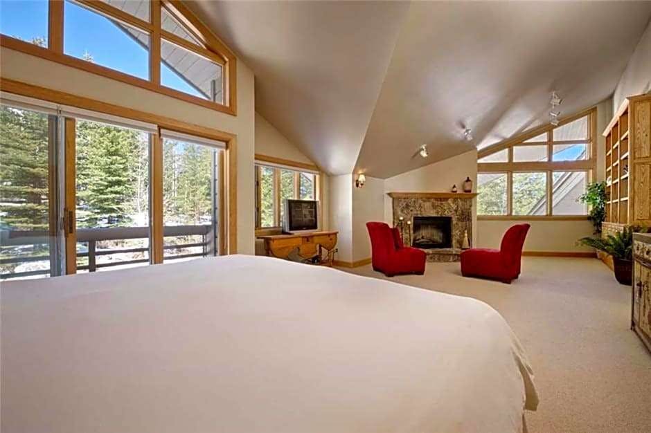 Hotel Tram Tower by JHRL photo 2