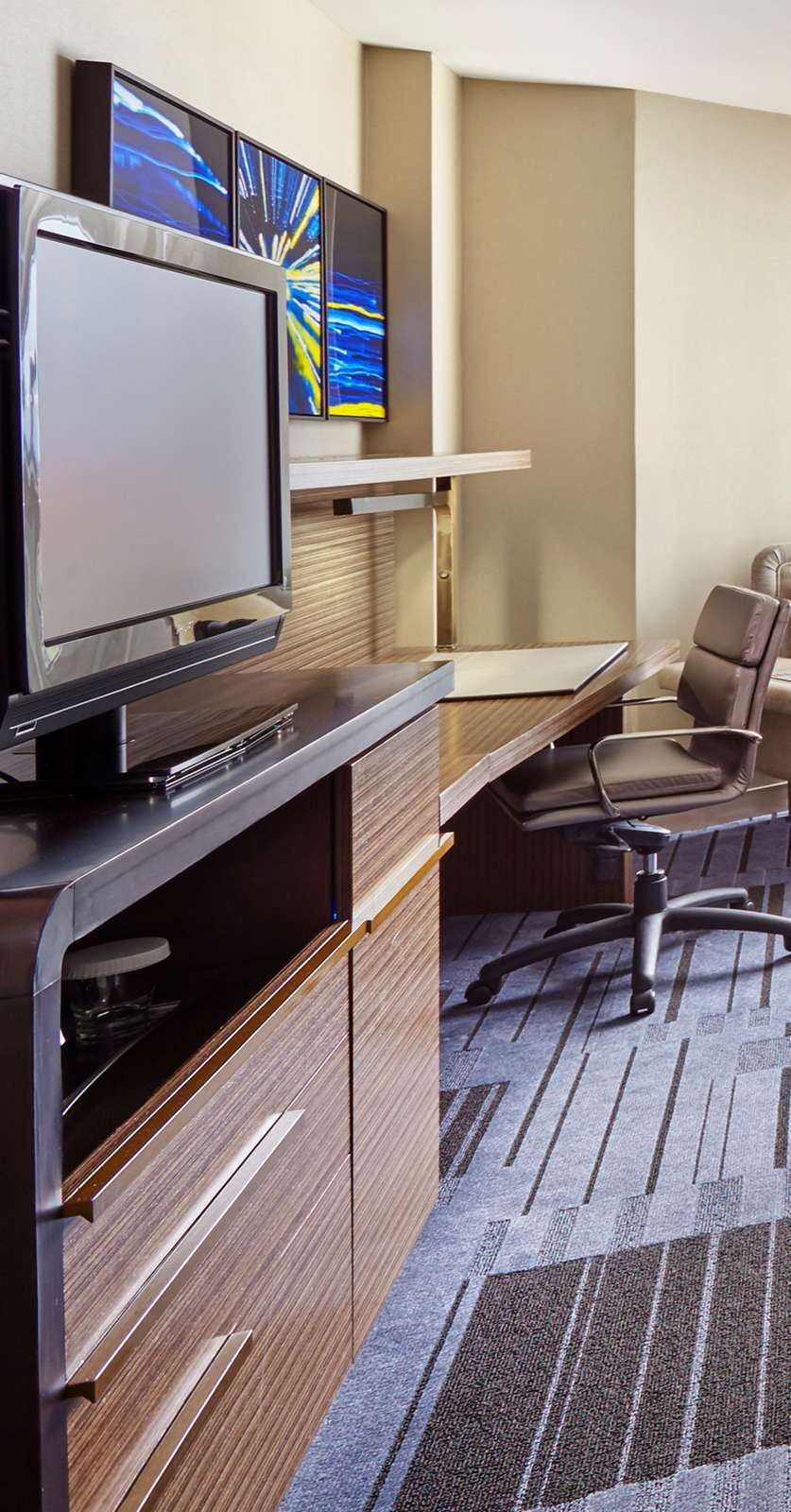 Hotel Hilton Newark Airport photo 3