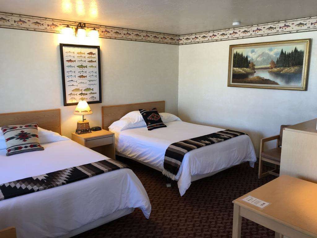 Hotel The Riverside Ranch RV Park, Motel & Campground photo 1