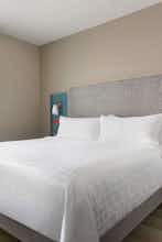 Hotel Avid Hotels Orlando International Airport photo 1