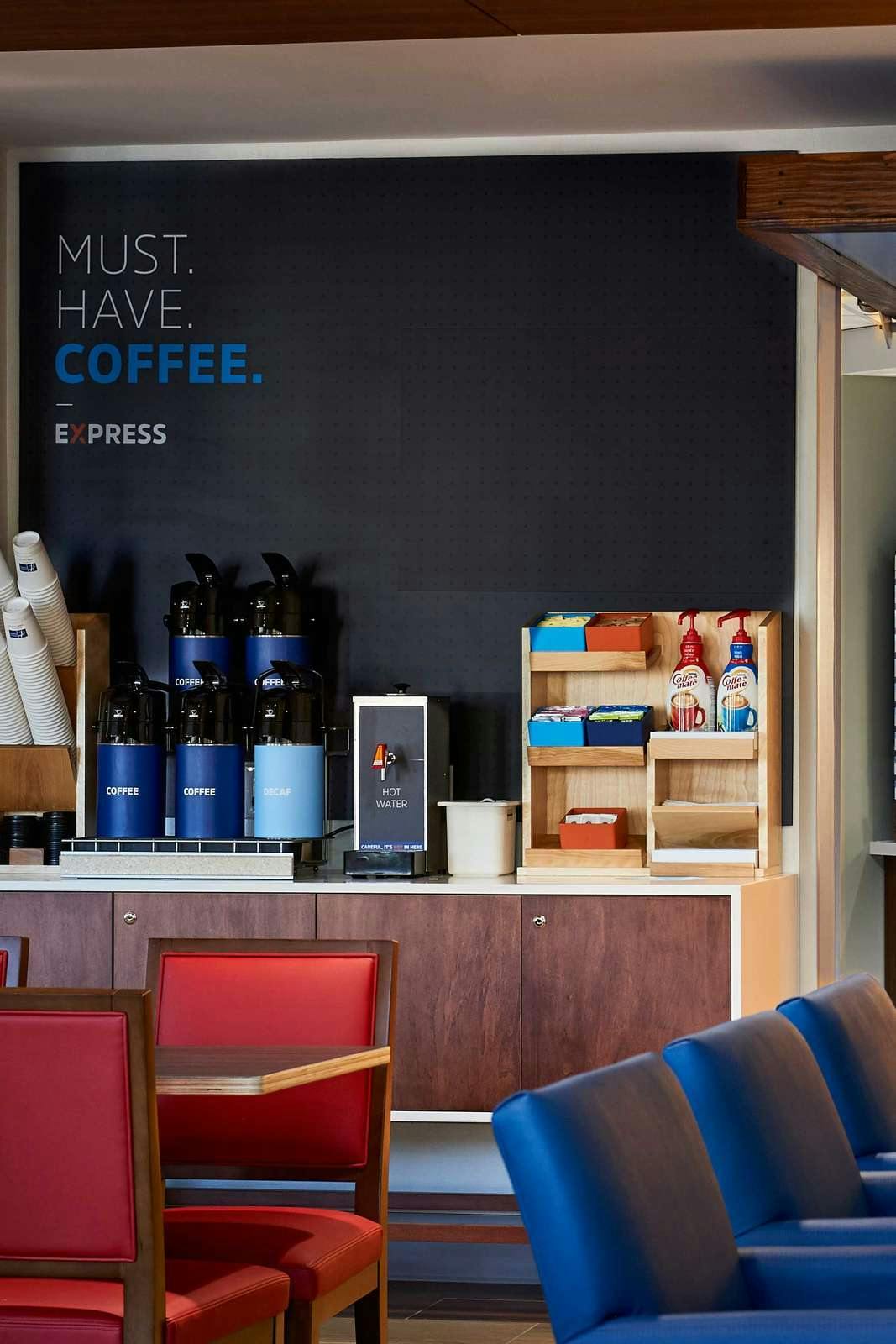 Hotel Holiday Inn Express & Suites Murrieta Temecula photo 5