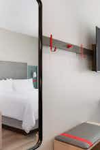 Hotel Avid Hotels Madison Monona photo 2