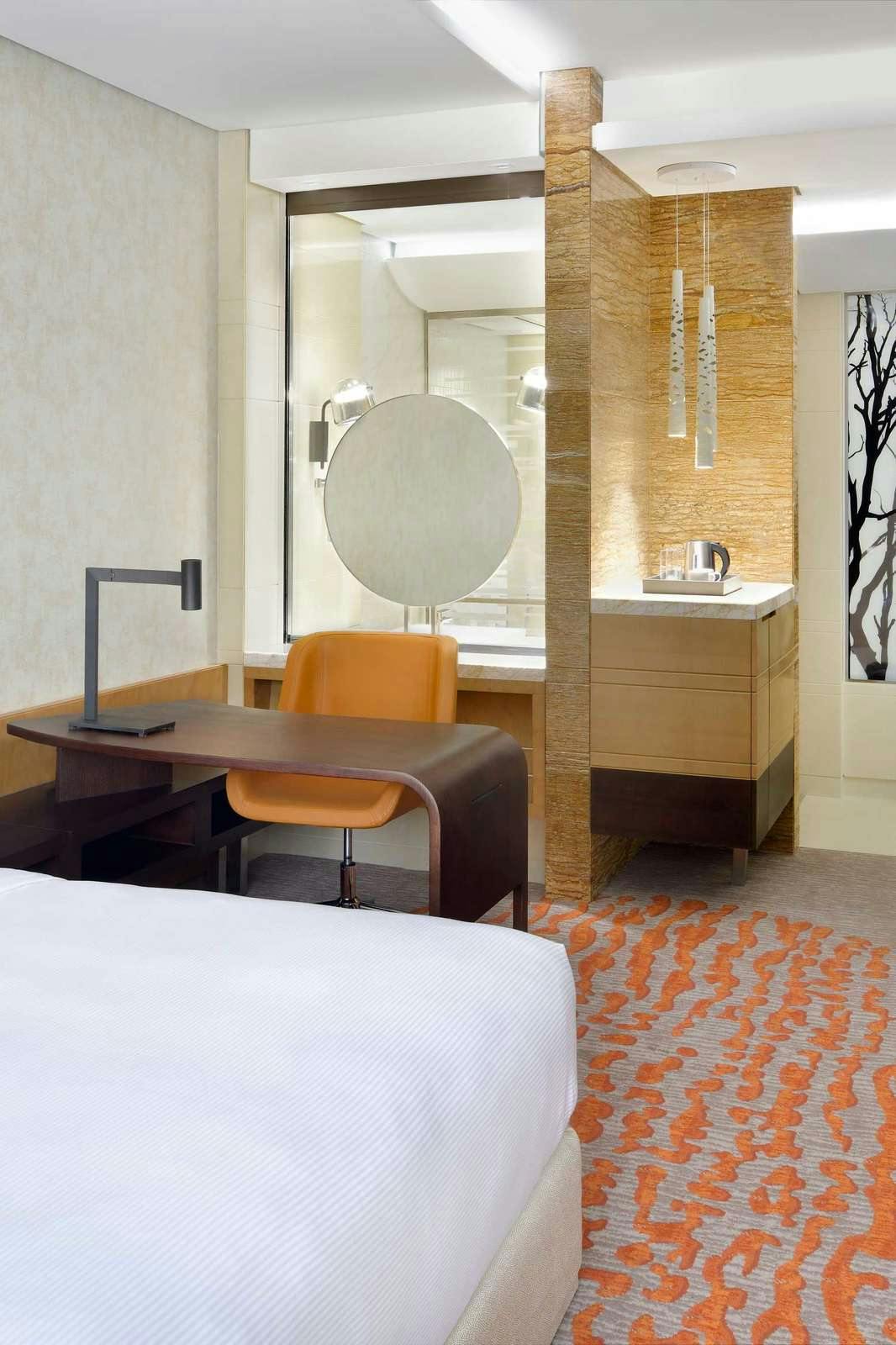 Hotel Crowne Plaza Dubai Marina photo 4