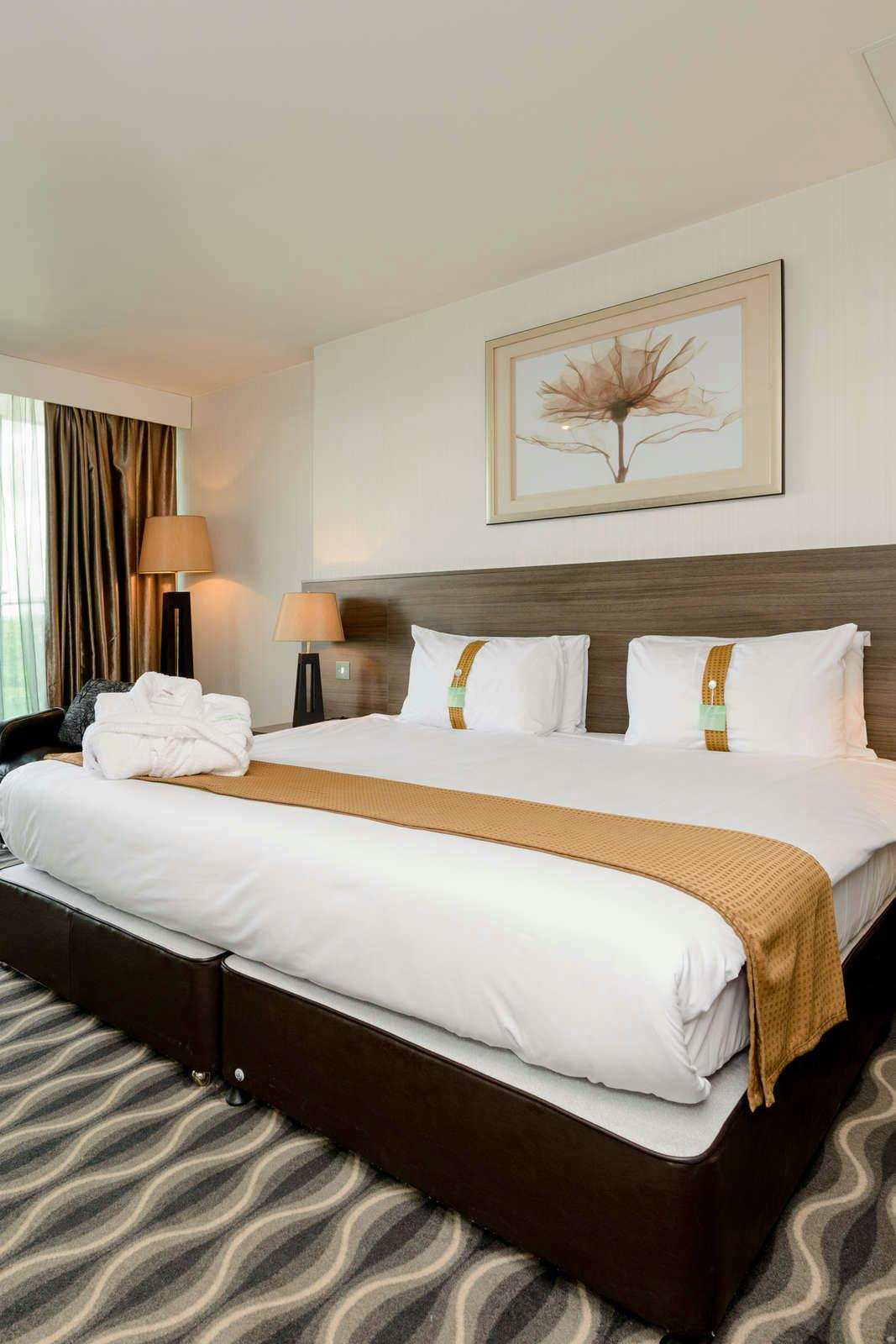 Hotel Crowne Plaza Hi London - Kingston South photo 3