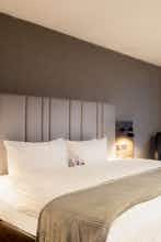 Hotel Crowne Plaza Hi London - Kingston South photo 2
