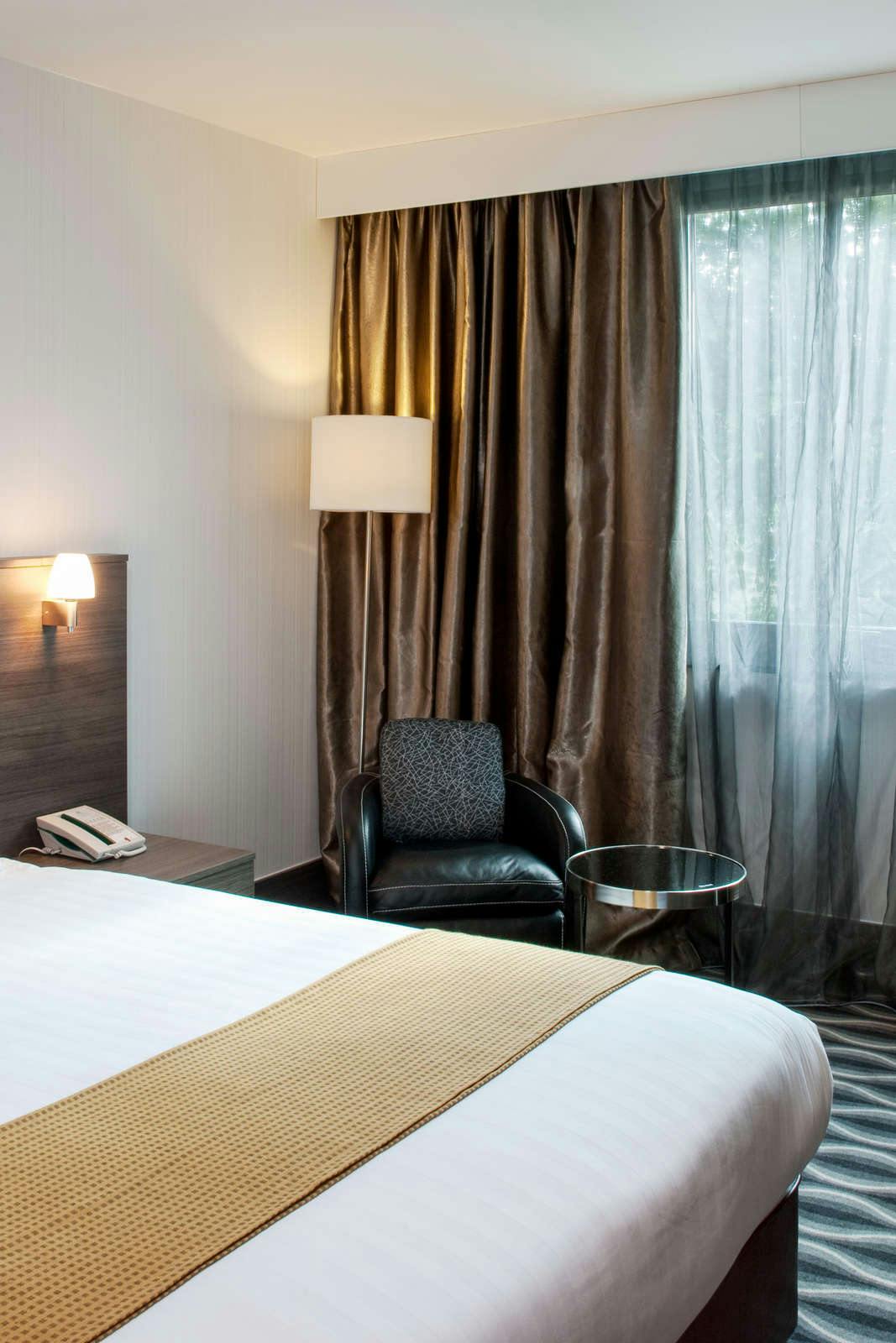 Hotel Crowne Plaza Hi London - Kingston South photo 5