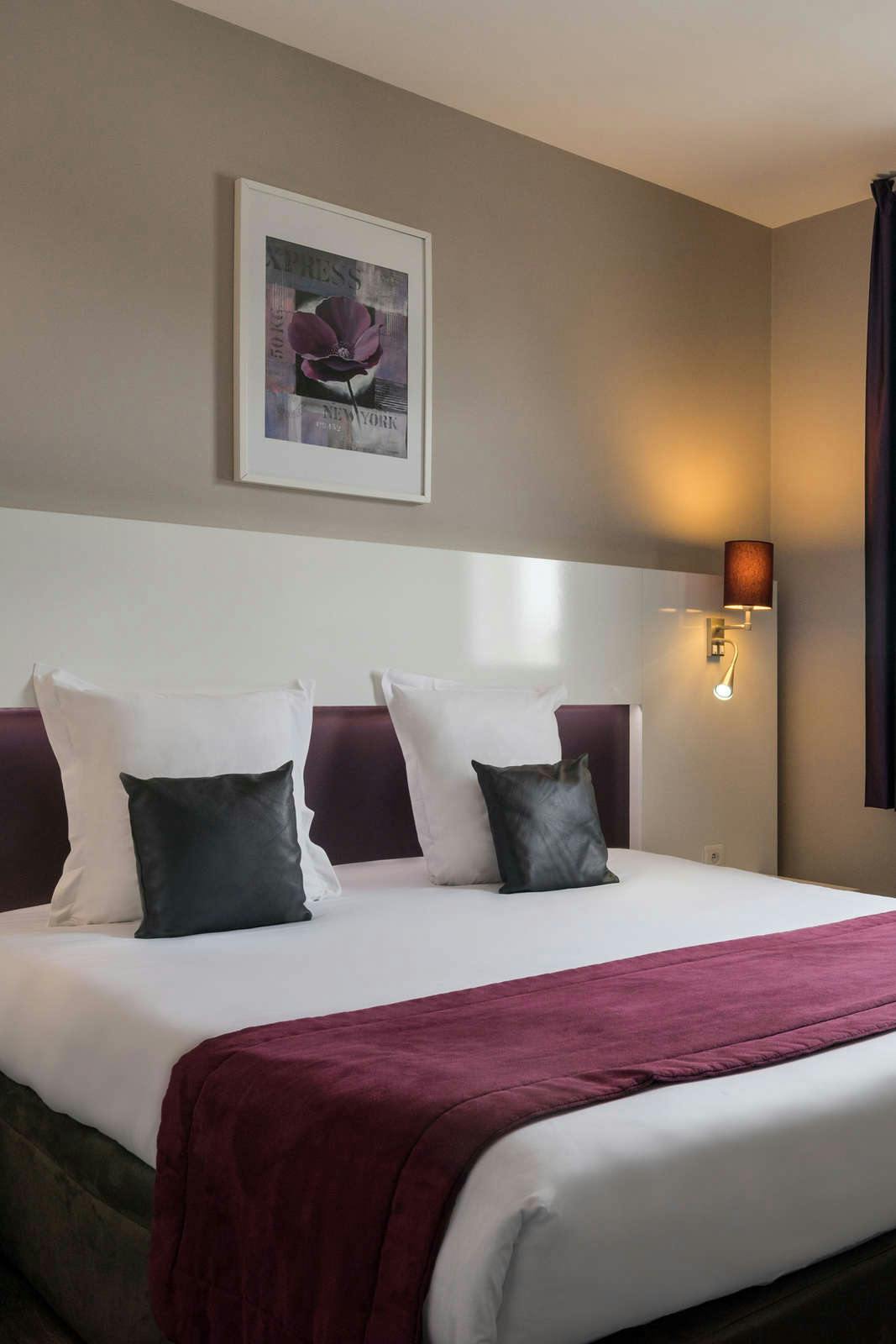 Hotel Hotel The Originals Nantes Centre Gare Novella photo 1