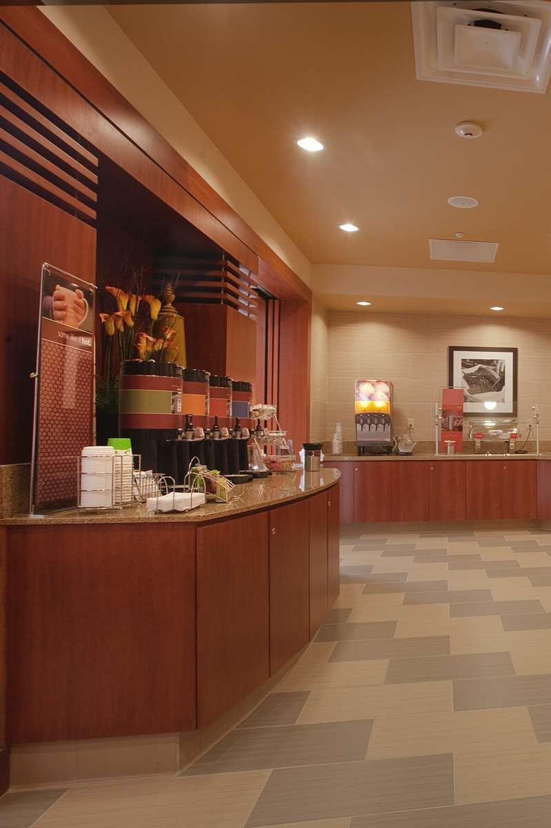 Hotel Hampton Inn and Suites Riverside/Corona East photo 2