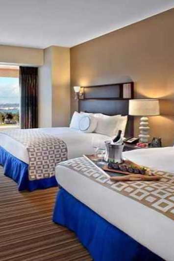 Hotel Hilton San Diego Bayfront photo 2