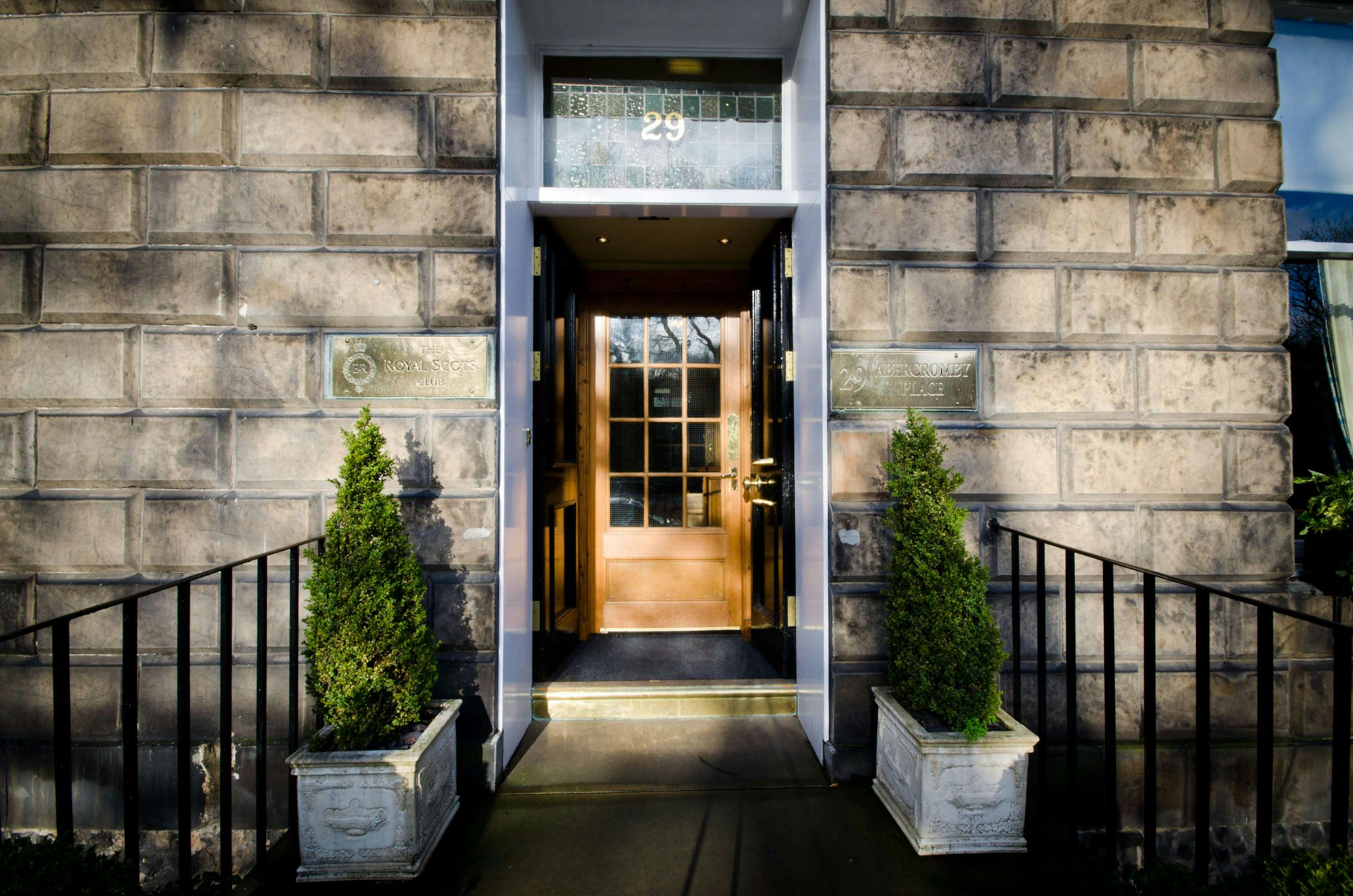 Hotel The Royal Scots Club photo 2
