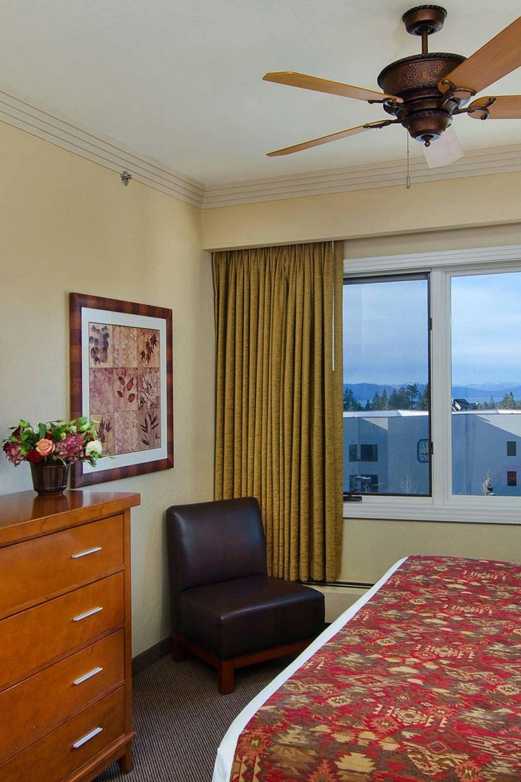 Hotel Holiday Inn Club Vacations Tahoe Ridge Resort photo 2