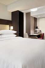 york embassy manhattan hilton suites hoteltonight square times