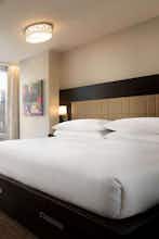 Hotel Embassy Suites by Hilton New York Manhattan Times Square photo 5