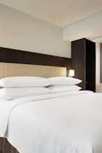 Hotel Embassy Suites by Hilton New York Manhattan Times Square photo 1