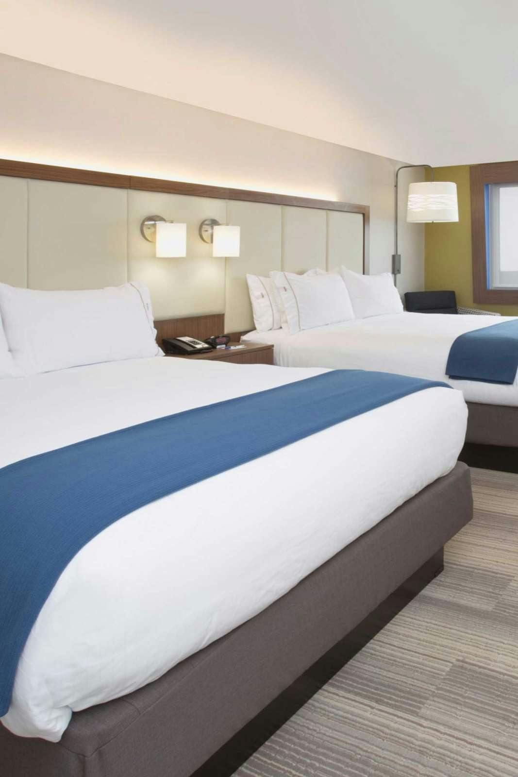 Hotel Holiday Inn Express & Suites Ann Arbor University South photo 2