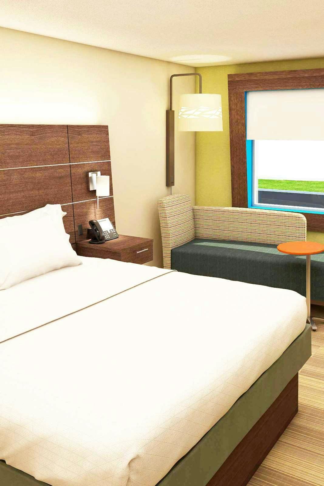 Hotel Holiday Inn Express & Suites Ann Arbor University South photo 1