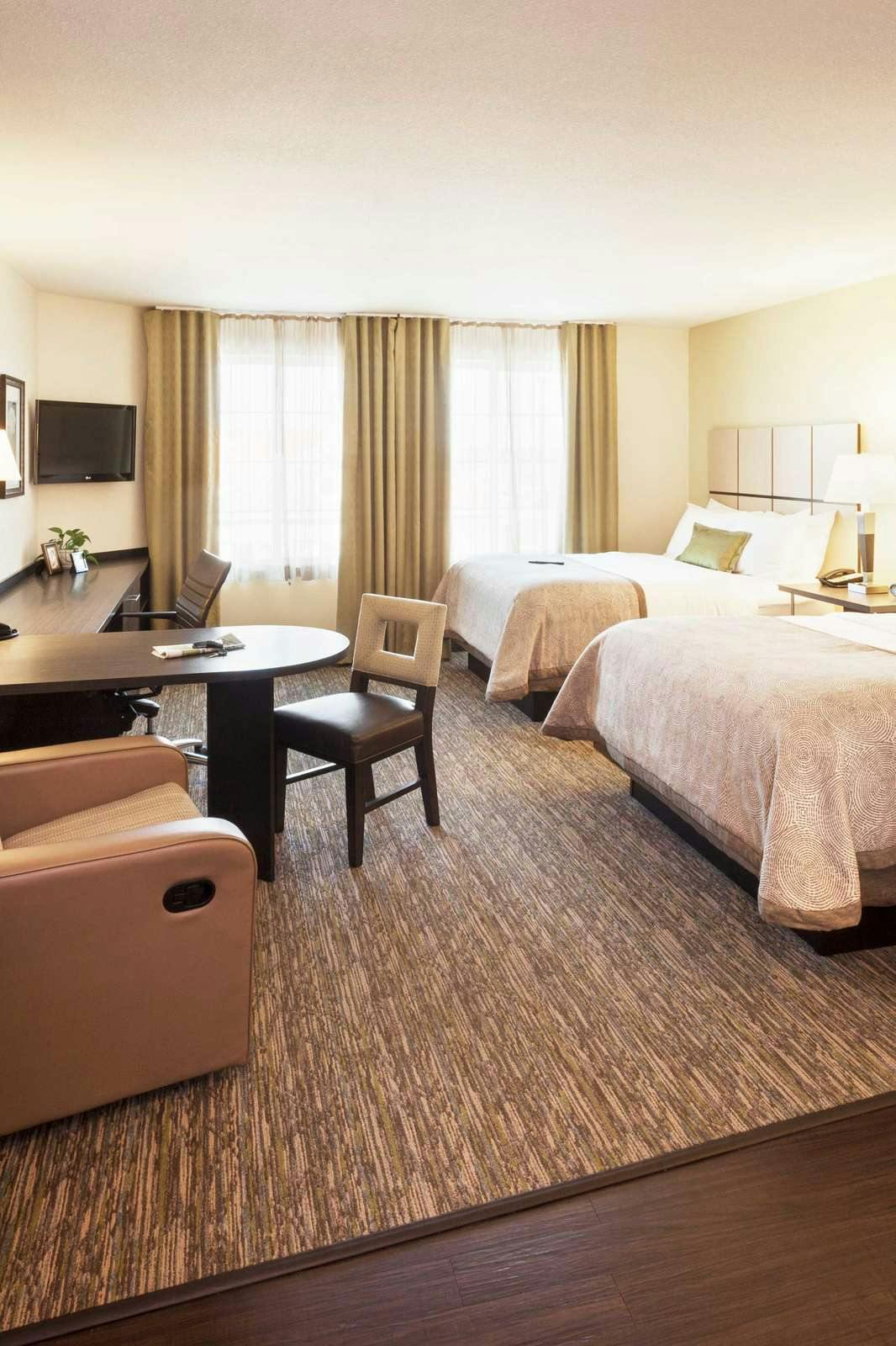 Hotel Candlewood Suites Louisville Ne Downtown Area photo 1