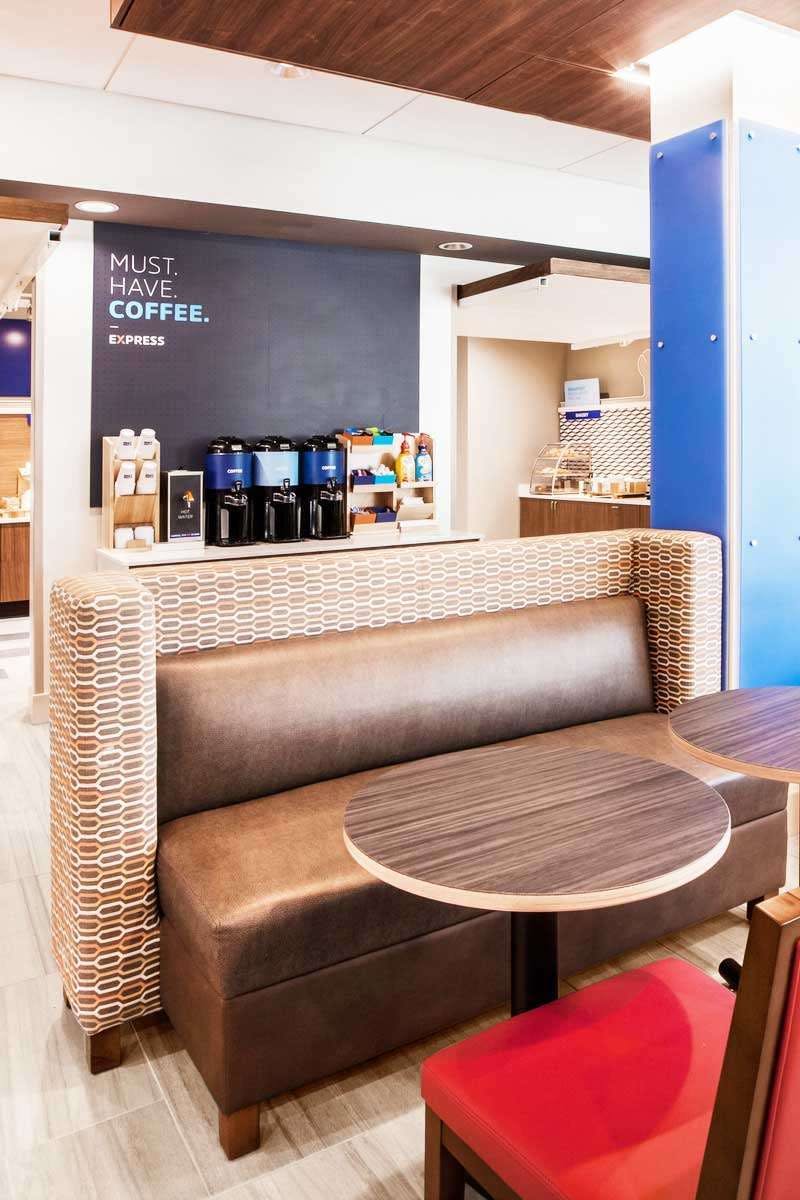 Hotel Holiday Inn Express & Suites Brunswick Harpers Ferry Area photo 5