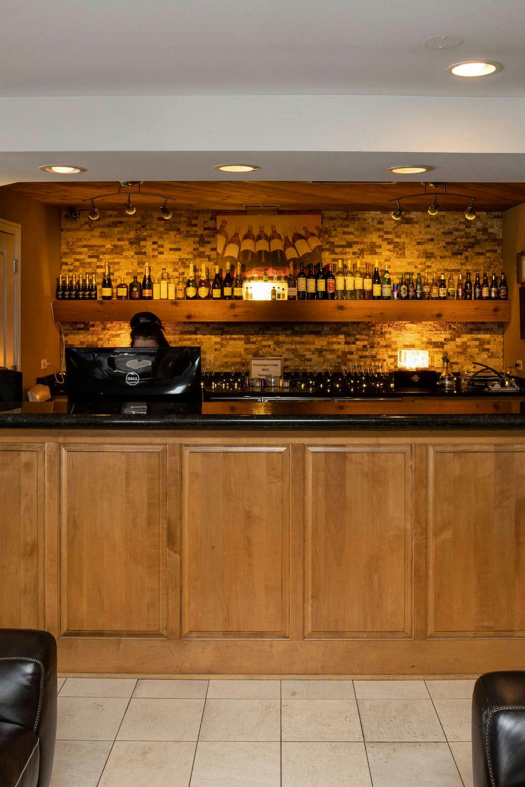 Hotel The Champagne Lodge & Luxury Suites - Adults Only photo 4