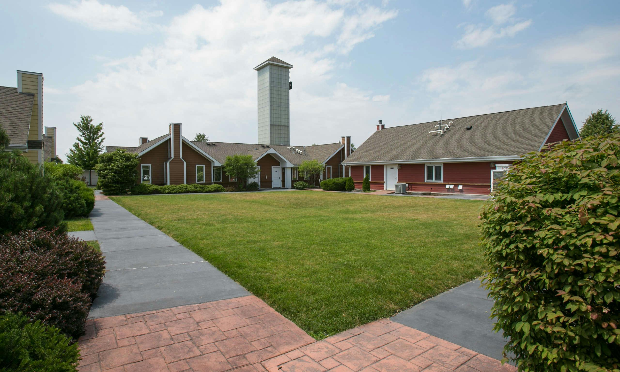 The Champagne Lodge & Luxury Suites