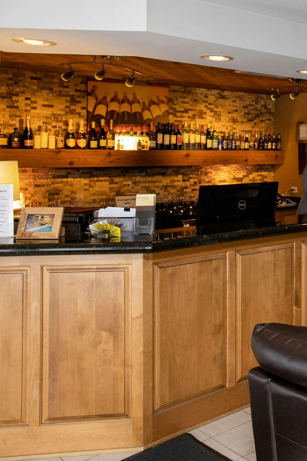 Hotel The Champagne Lodge & Luxury Suites - Adults Only photo 2